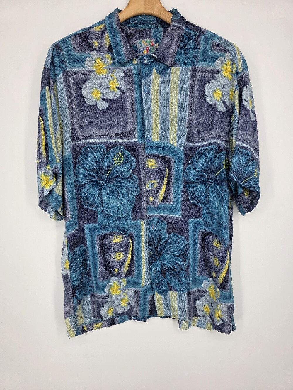 Jams World Hawaiian Floral Shirt Blue Size L.